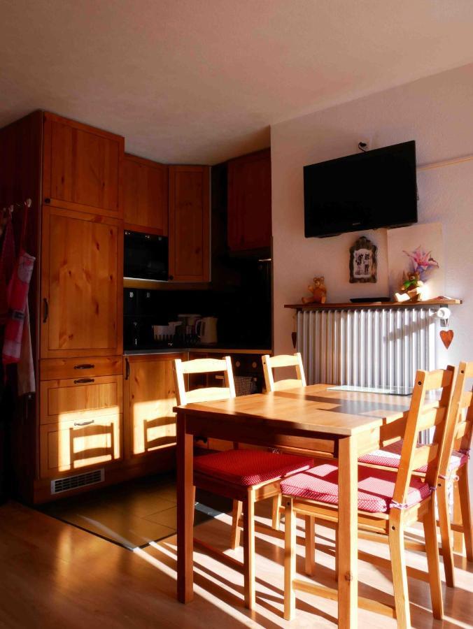 Romantic Chalet-Style Flat With Mountain View Torgon 外观 照片