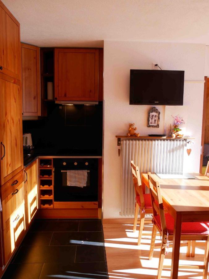 Romantic Chalet-Style Flat With Mountain View Torgon 外观 照片