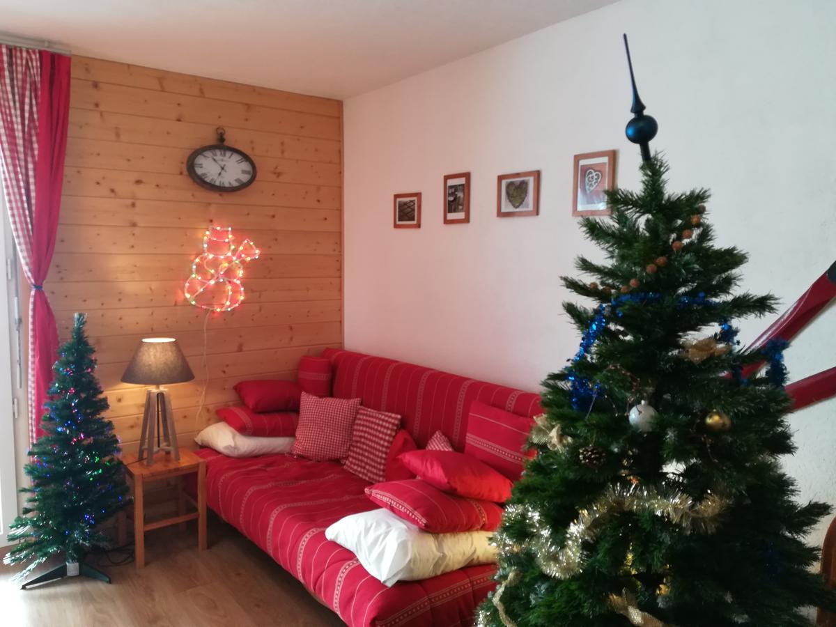Romantic Chalet-Style Flat With Mountain View Torgon 外观 照片