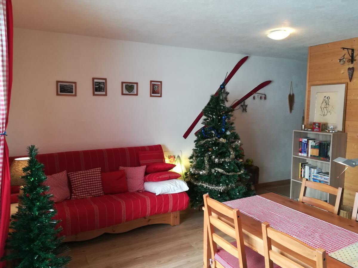 Romantic Chalet-Style Flat With Mountain View Torgon 外观 照片
